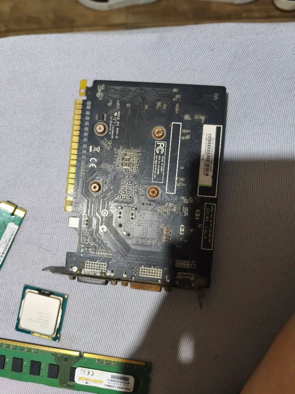 Placa de vídeo ZOTAC GT 640 2 gb 128 bit - Foto 3