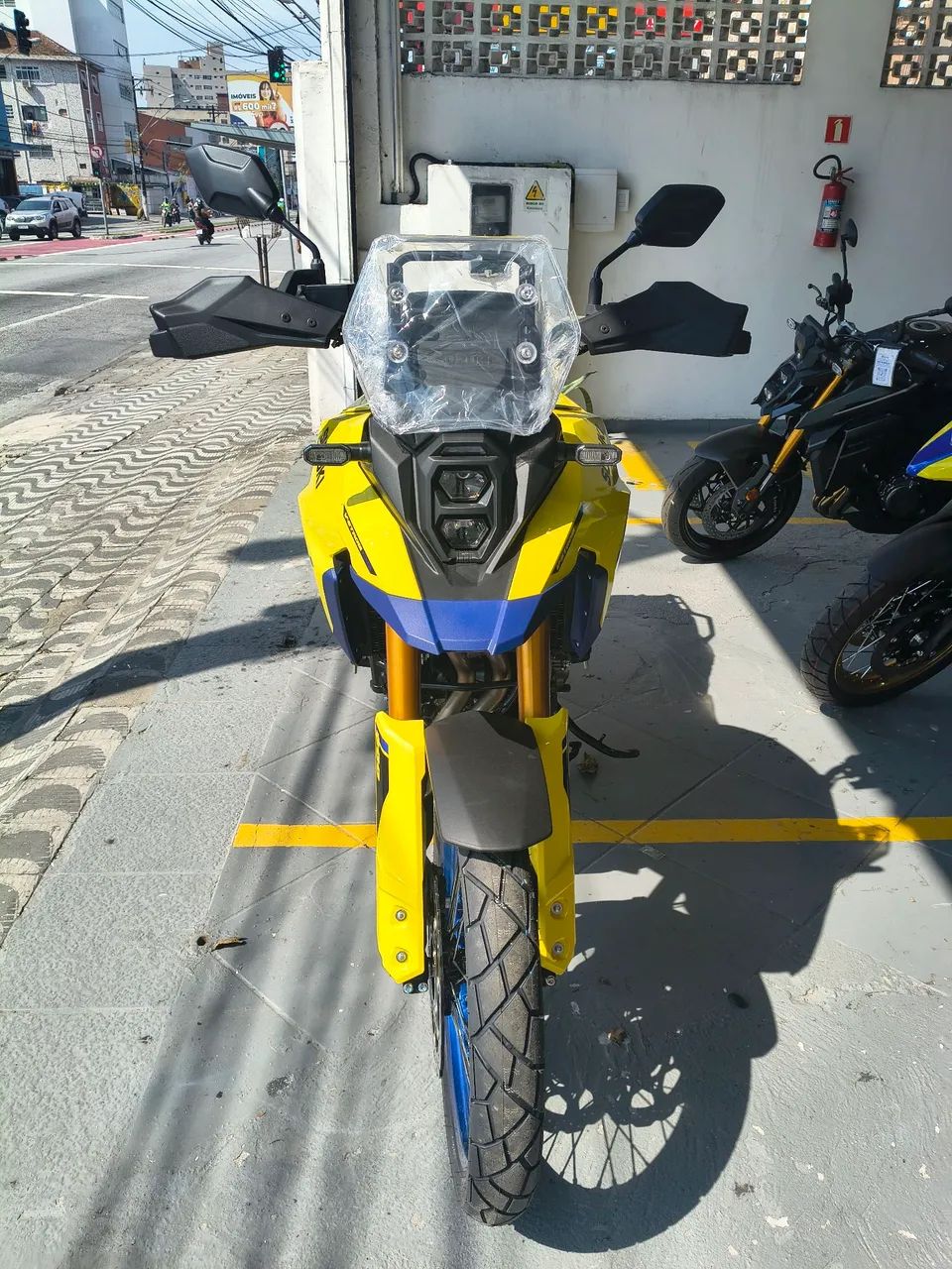 Suzuki VStrom 800 DE - Foto 2
