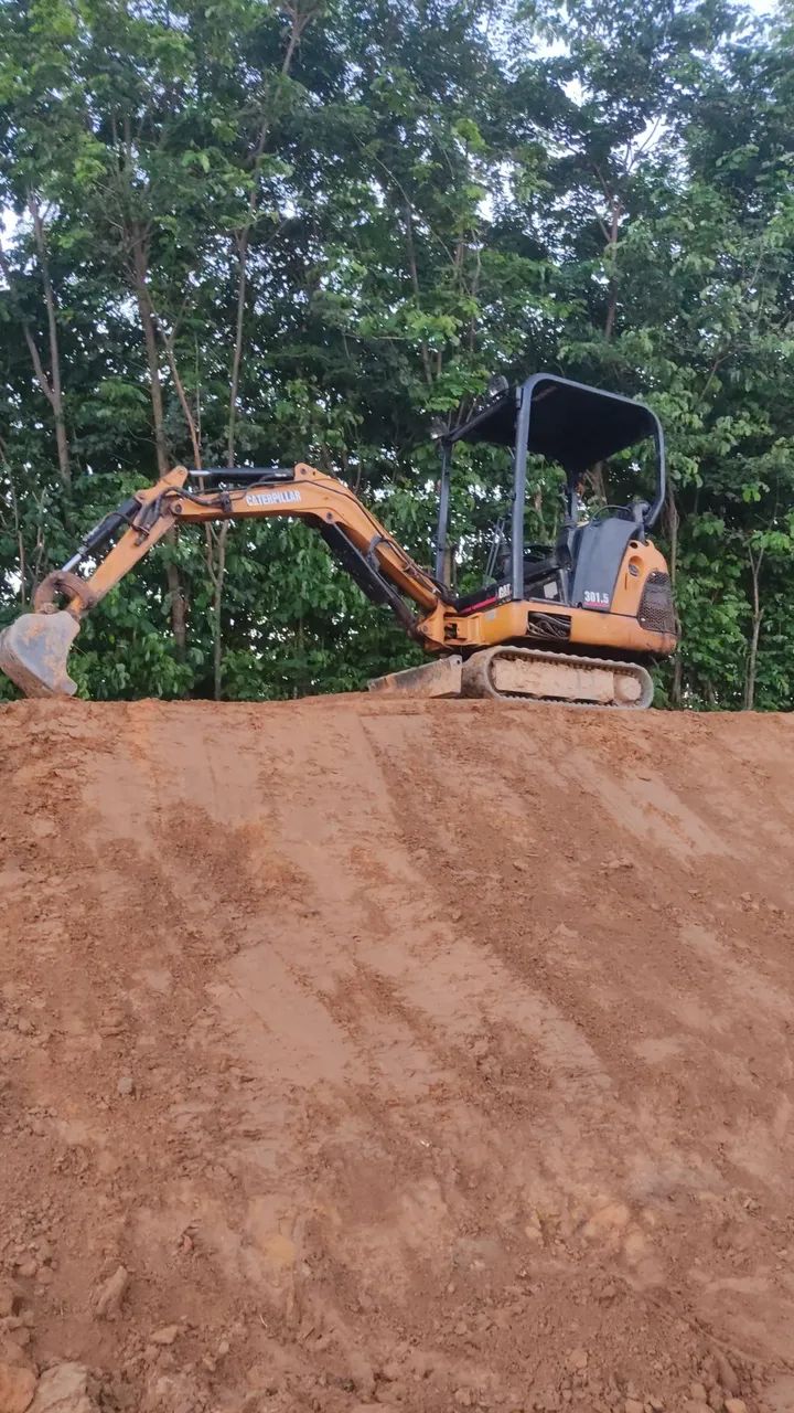 Mini escavadeira Caterpillar  - Foto 5