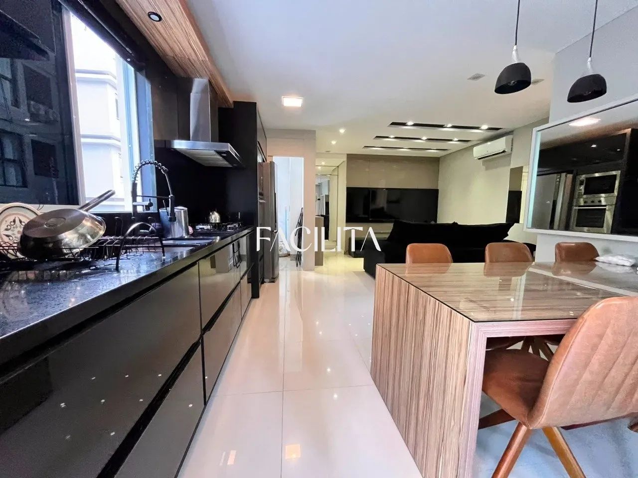 Apartamento com 2 quartos no bairro Canasvieiras, Florianópolis. - Foto 3