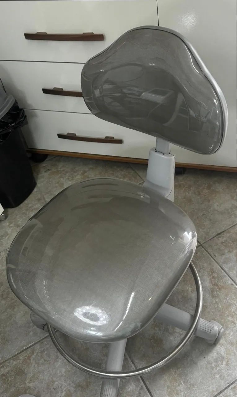 Cadeira Podologia automática com mocho 