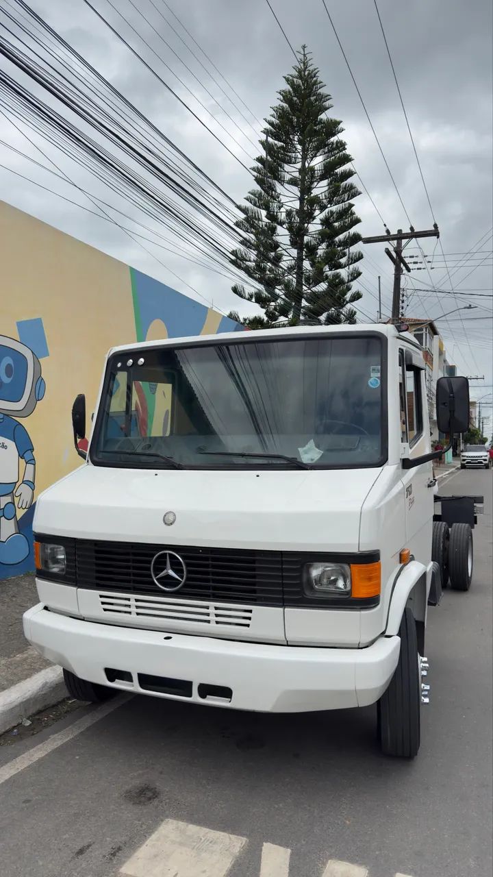 MB 710 2011