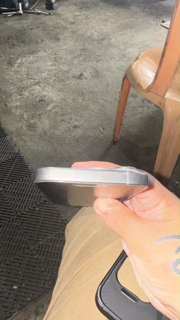 iPhone 16 pro 128gb - Foto 5