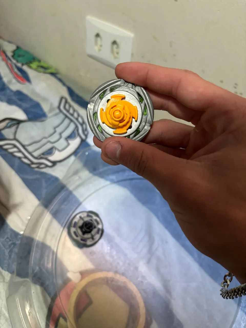Beyblade Flame Libra ( ponta com defeito) - Foto 2