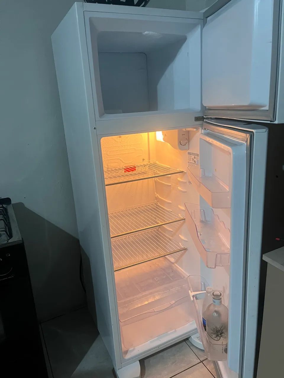 Vendo geladeira nova 