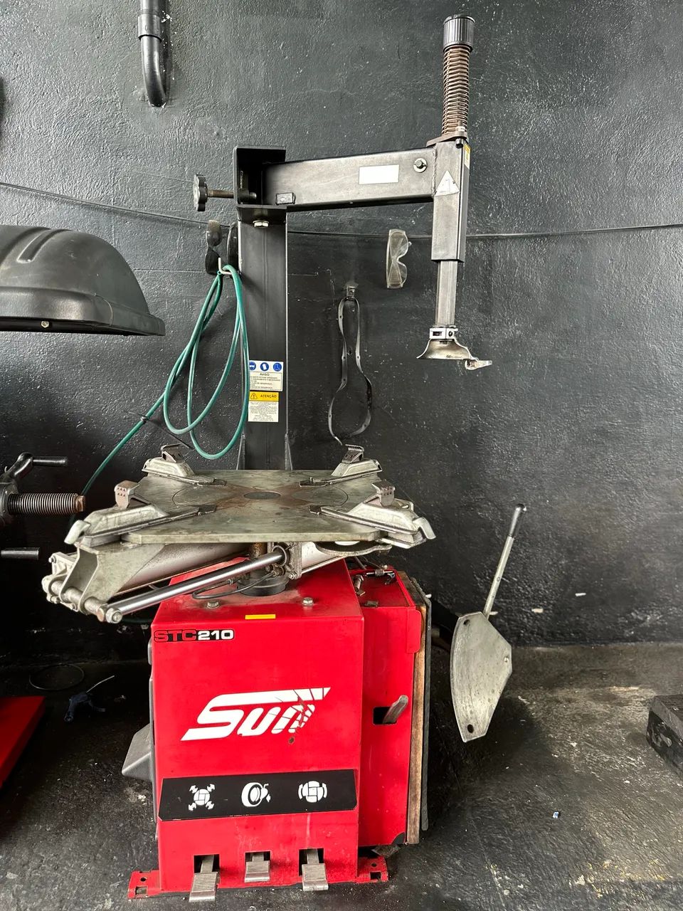 Balanceadora e máquina de desmontar pneus  - Foto 5