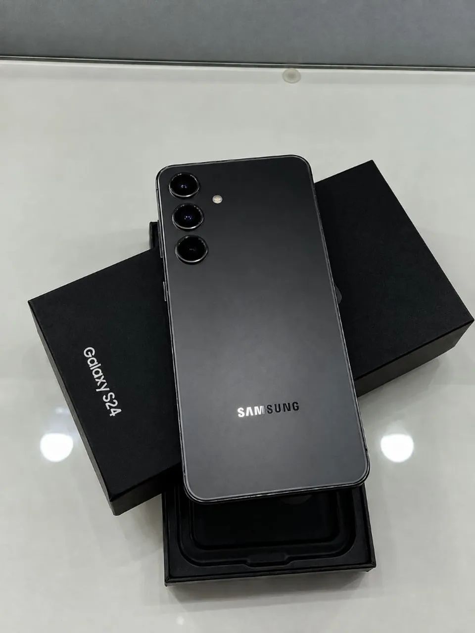 Samsung Galaxy s24 256GB