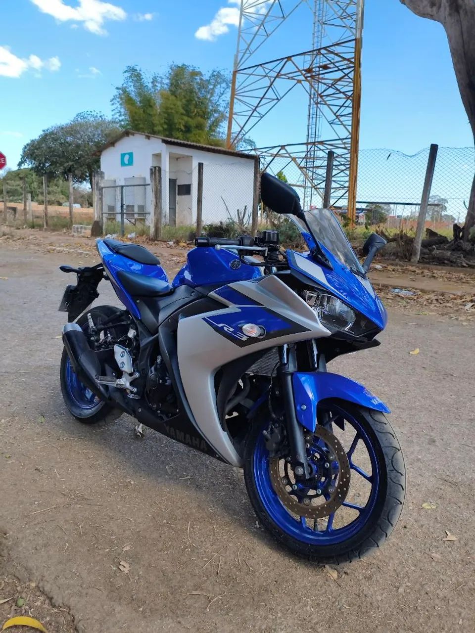 R3 