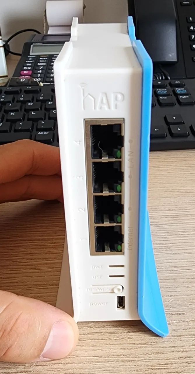 Roteador Access Point Indoor MikroTik RouterBOARD hAP lite RB941-2nD-TC 2.4GHz