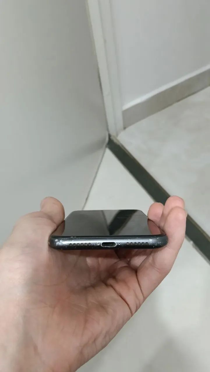 iPhone 11 ótima oportunidade - Foto 2