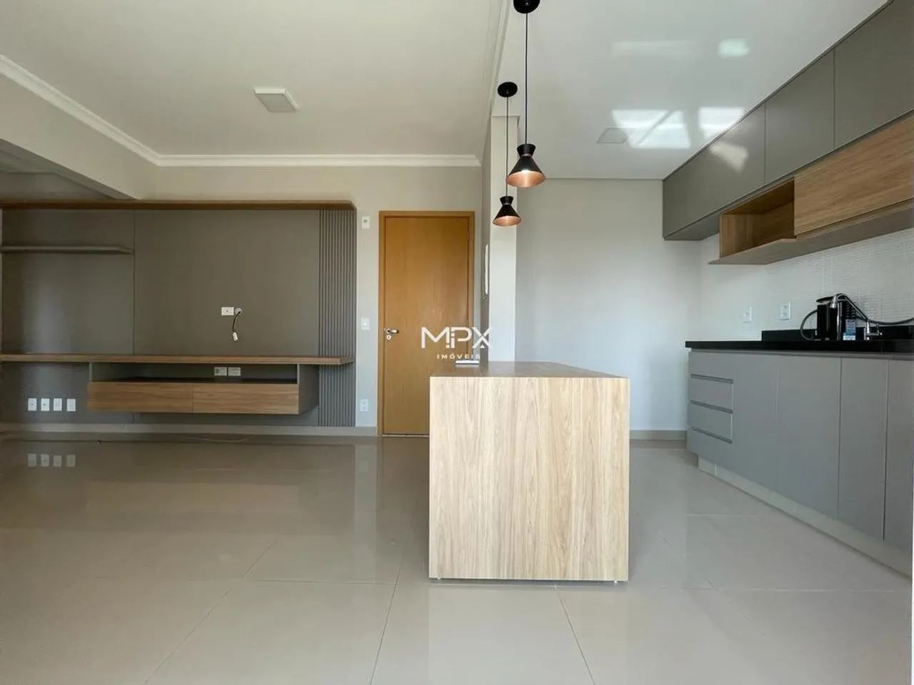 Apartamento para alugar no Edifício Voluntários em Piracicaba.