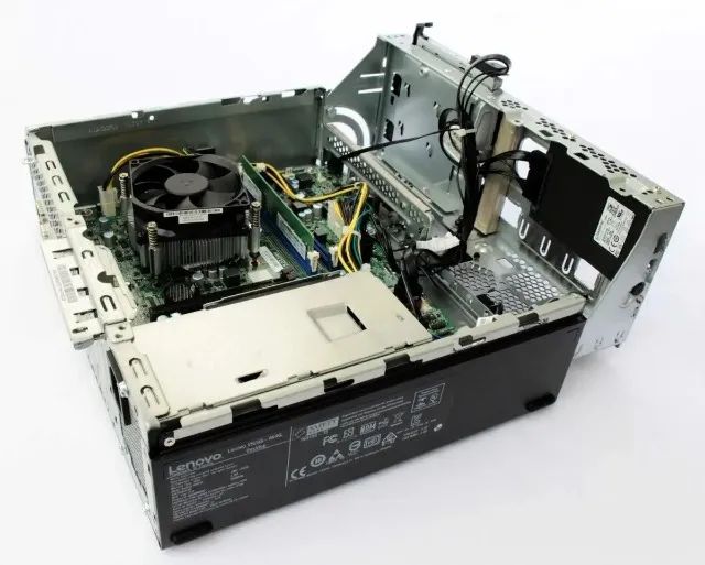 Lenovo V520s SFF | Intel Core I5 7400 | Ram 8GB | SSD 128GB | Excelente - Foto 5