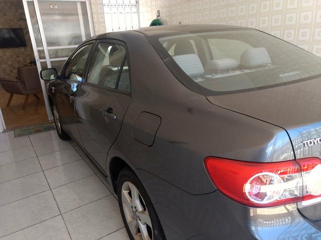 Corolla 2012/2013 Vendo ou troco em carro menor valor - Foto 6