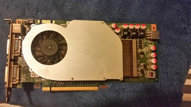 Placa de Vídeo GeForce GTS 240