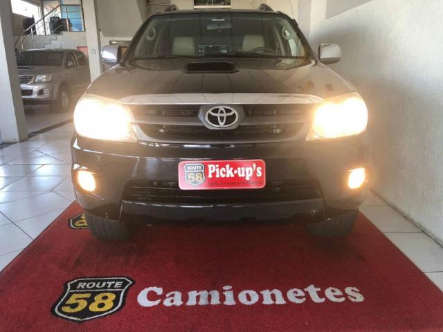 Toyota Hilux SW4 SW4 4X4 SRV AUT - Foto 3