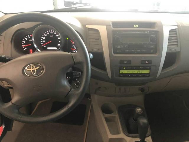 Toyota Hilux SW4 SW4 4X4 SRV AUT - Foto 10