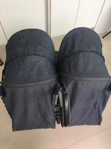 Carrinho gêmeos Burigotto