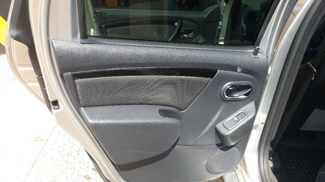Duster Oroch 2.0 dynamic 4x2 aut 2016/17 - Foto 5