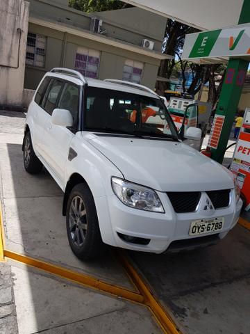 Pajero Tr4 2015 4x2 - Foto 2