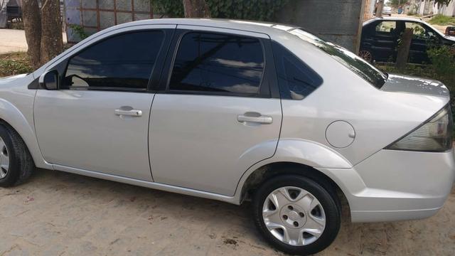 Ford fiesta 1.6 EXTRA - Foto 3
