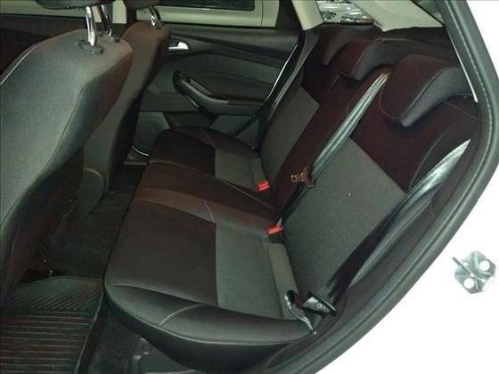 Ford Focus 2.0 se Fastback 16v - Foto 5