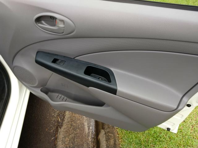 Toyota Etios 2013 XS 1.5 completo - Foto 10