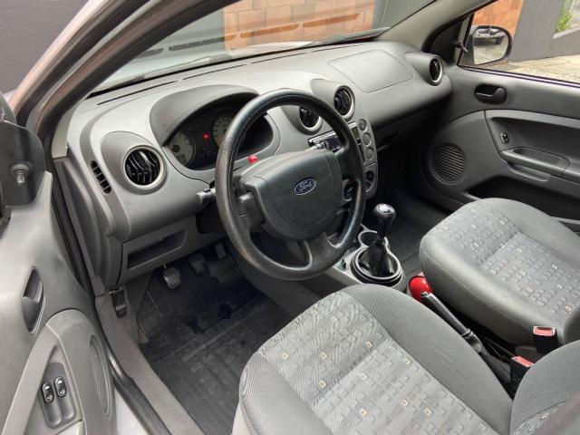 Ford Fiesta 1.0 MPI PERSONNALITÉ 8V GASOLINA - Foto 6