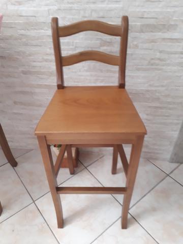 Banqueta de madeira