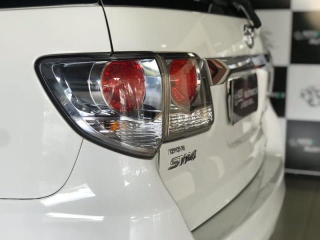 TOYOTA HILUX SW4 SRV 4X4 3.0 AUTOMÁTICA DIESEL - Foto 10