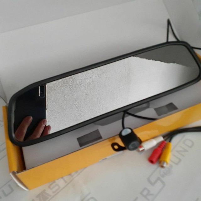 Espelho  retrovisor com camera de ré . Garantia. Novo. Instalado.