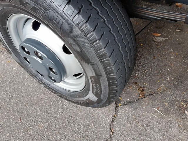 Iveco Daily 35s14 carroceria 2014 - Foto 11