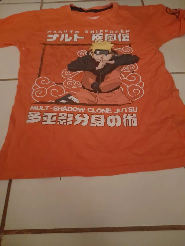 Camiseta Infantil com Estampa do Sasuke Acompanha Bandana