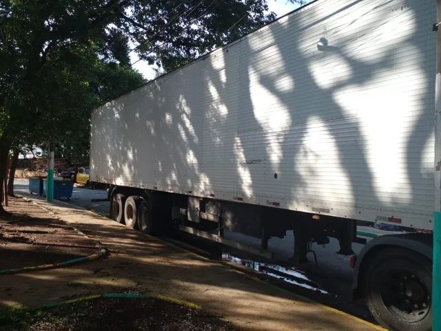 Scania P-360 Ano 2015 Carreta Baú Facchini 30 Pallets - Foto 5