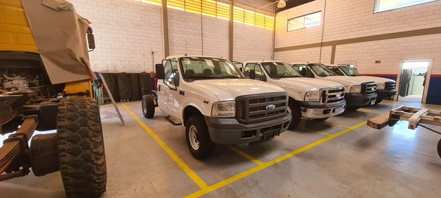 F350 4x4  - Foto 2