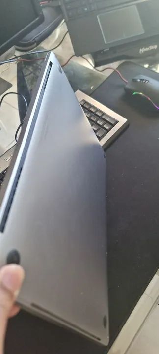 Macbook Pro 2018 Core i7 TouchBar - Foto 4