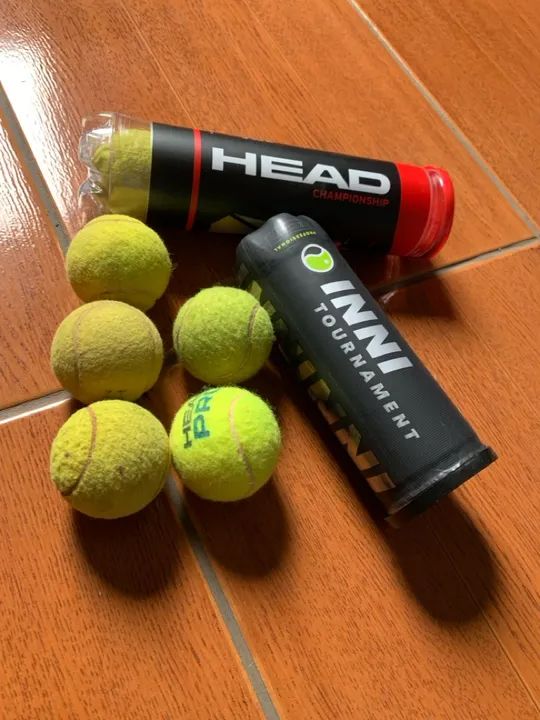 KIT . 03 BOLAS DE TÊNIS- usadas  - Foto 3