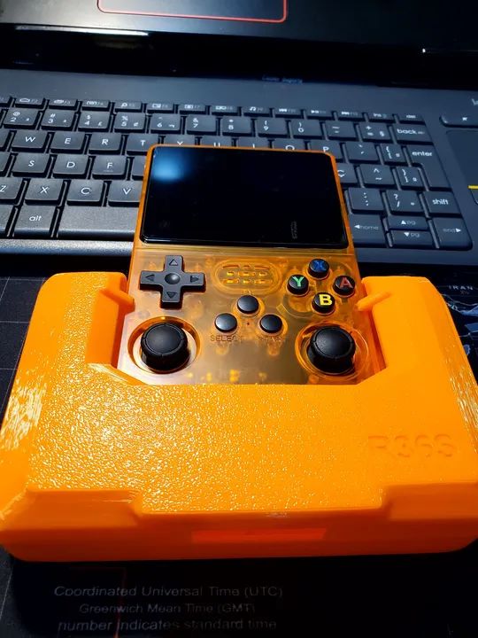 Videogame Console Portátil Retro Diversão Clássica R36S Com Case Versatil - Foto 2
