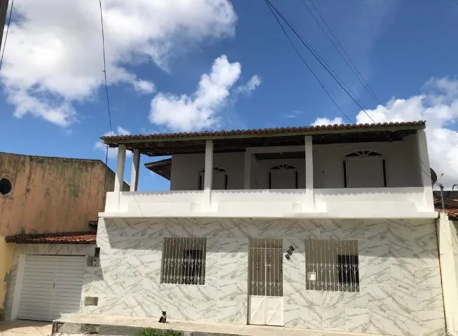 Casa com 02 pavimentos