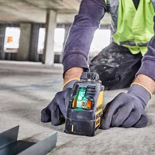 Nível a Laser Verde Automático Profissional 30M Com Maleta Dewalt 3 Anos de Garantia    - Foto 2