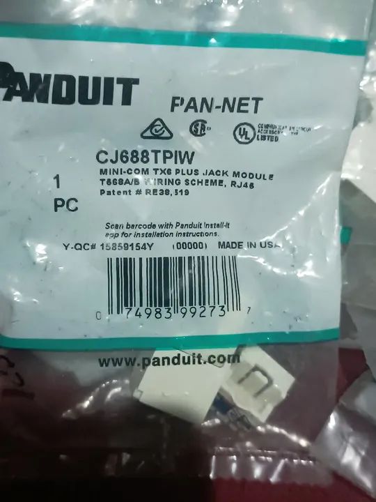 27 keystones panduit CAT6 modular  - Foto 2