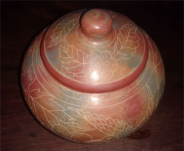 vaso cerâmico trabalhado, desenho flores e pássaros  altura 1cm c/tampa