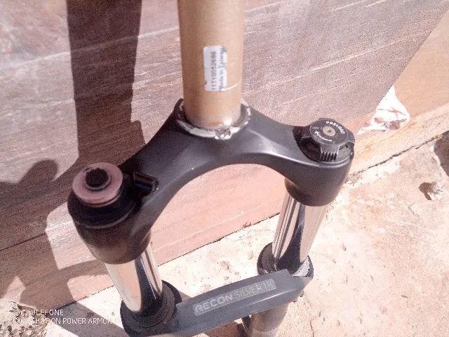 Suspensão Rock shox Recon Silver TK aro 26/27,5 com trava remota - Foto 3