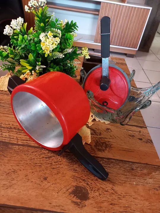 Panela de Pressão Vermelha 2.5lt - Foto 2