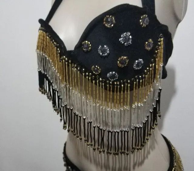 Roupa de dança do ventre preta e dourada - Foto 5