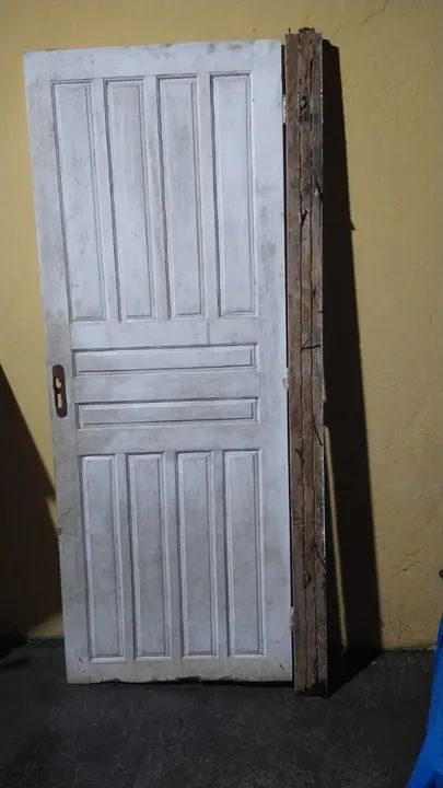Porta de madeira branca usada - Foto 2