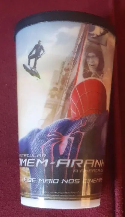 Copo cofre Homem-Aranha