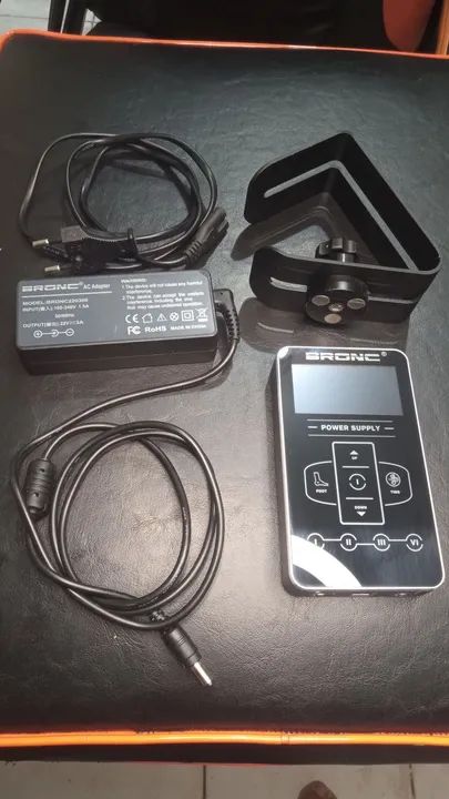 Fonte de Alimentação Bronc para Máquina de Tatuagem 