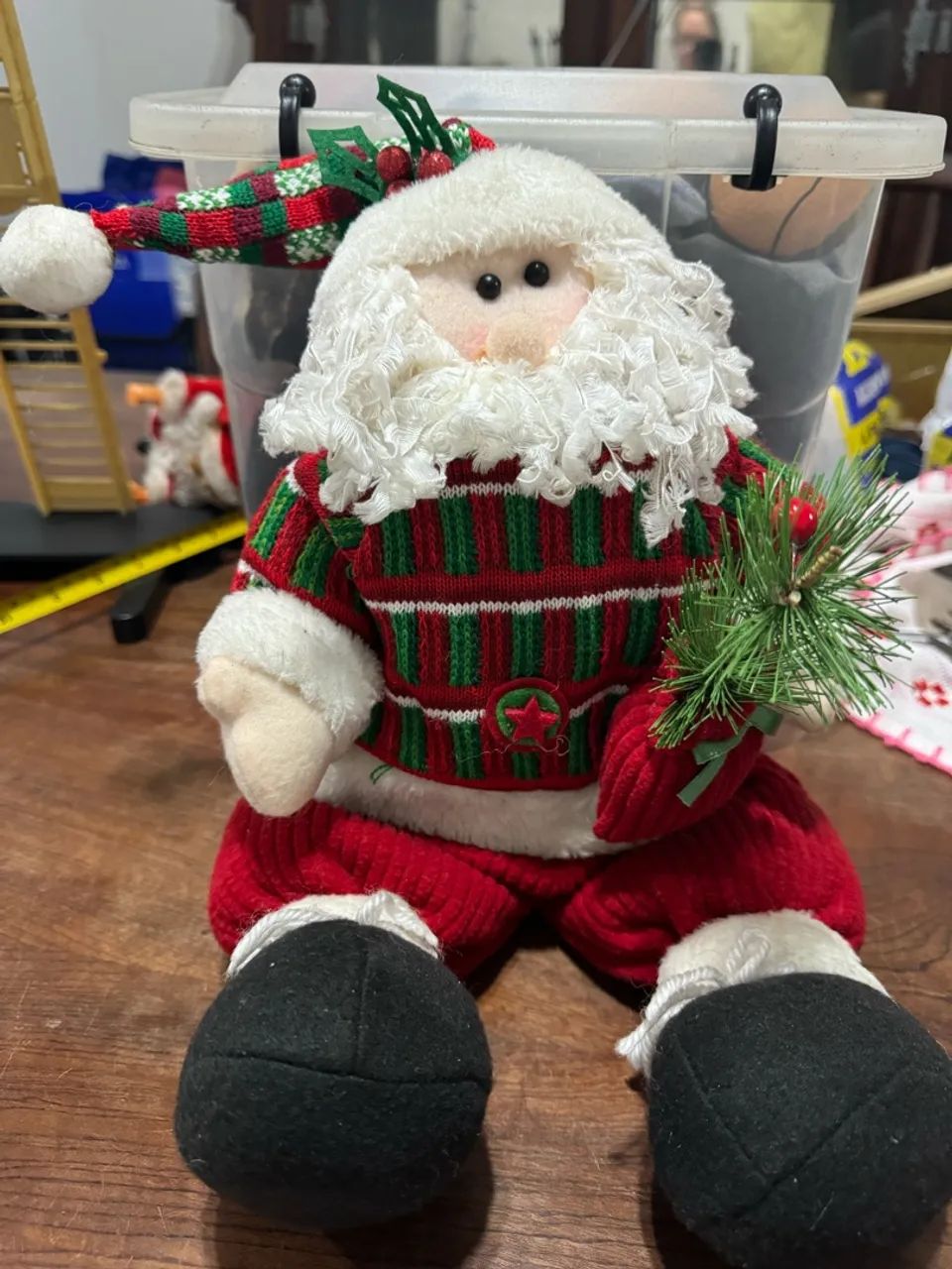 Papai Noel 42 cm em media em perfeito estado 