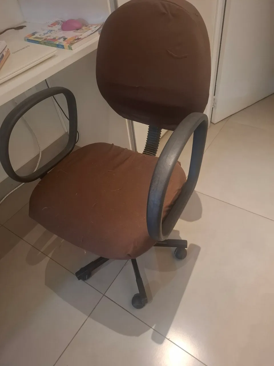 Cadeira de Escritório Giratória