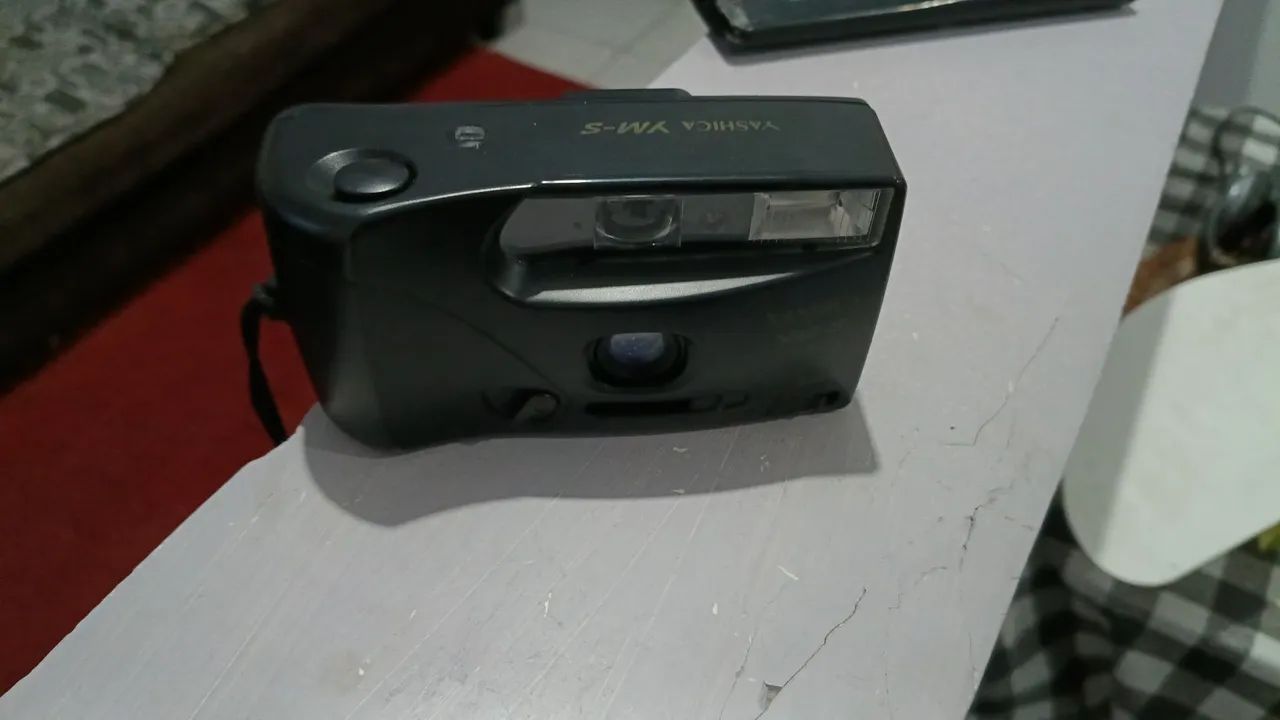 Câmera yachica das antigas, funcionando perfeitamente 